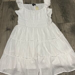 Francesca’s Elegant White Dress